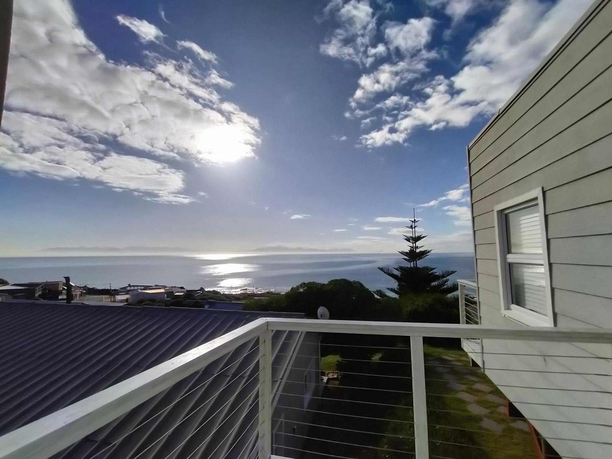 De La Hilcremat Hotel Simon's Town Exterior photo
